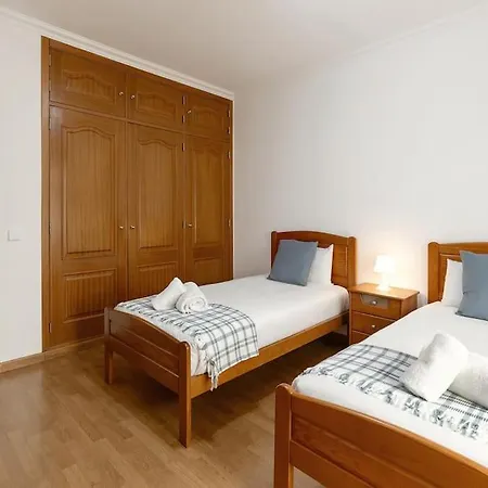 別荘 Casa Grutas - Spacious With Private Parking