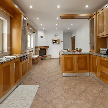 Casa Grutas - Spacious With Private Parking